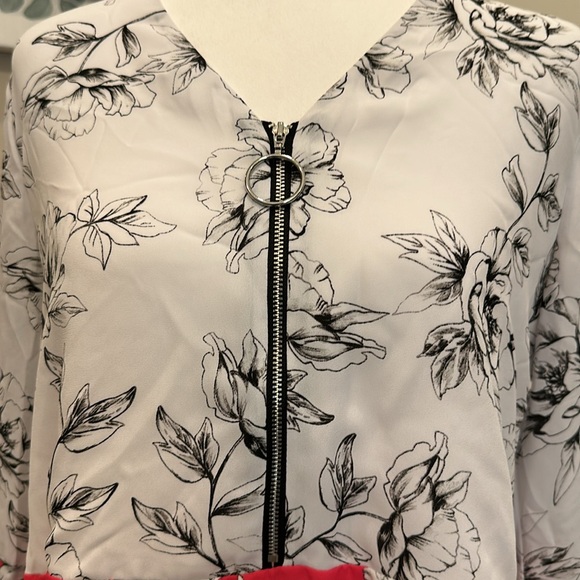 Alfani Blouse, XS, White/Pink/Black - Picture 5 of 12